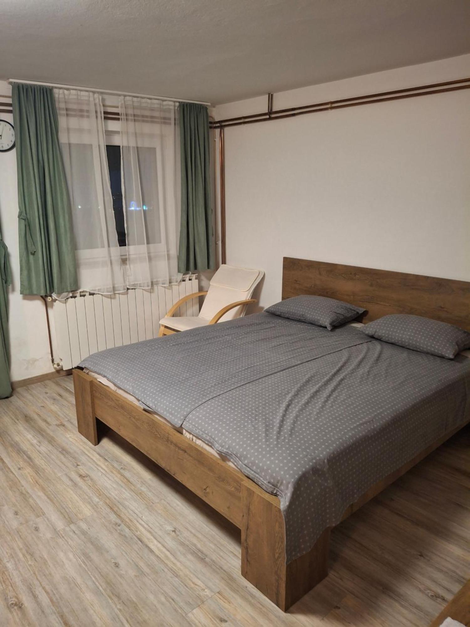 Apartma Med Oljkami Spodnji Portoroz Exterior photo